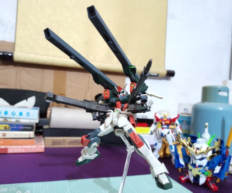 HG 1/144  闪电暴风高达