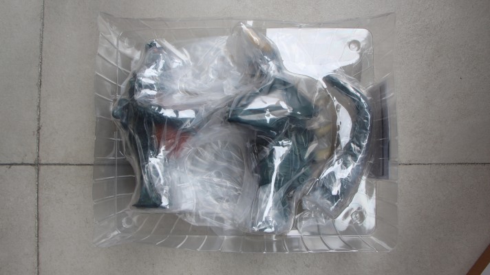 大怪兽系列 泰罗奥特曼 科斯莫利基德 与 莱布王 激战配色