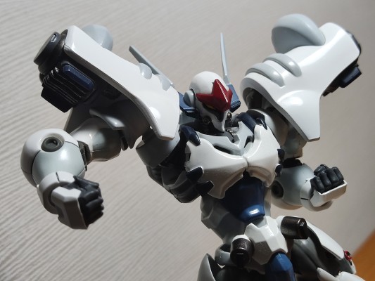 RIOBOT 风暴战士奥钢