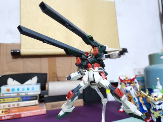 HG 1/144  闪电暴风高达