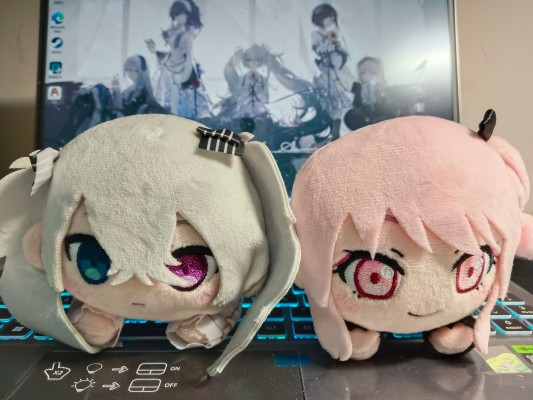 世界计划多彩舞台！feat.初音未来 趴趴毛绒“初音未来（没有任何人的「世界」）‐Brand New Empty‐”S码