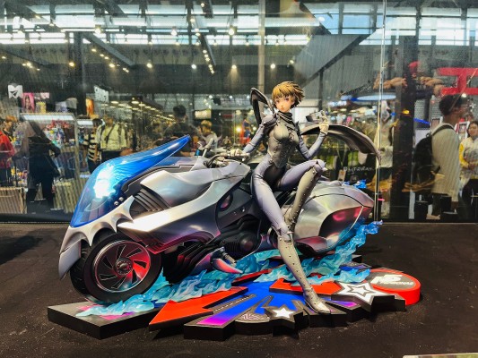 女神异闻录5 新岛真 与 琼安