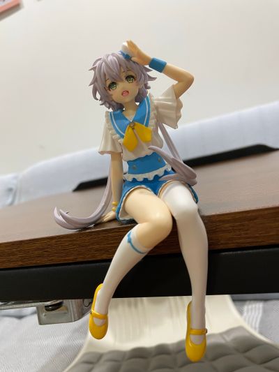 压泡面 虚拟歌手 水手洛天依