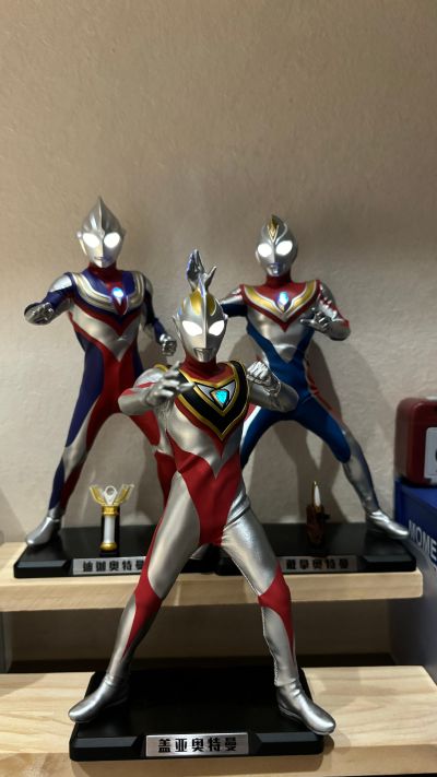 盖亚奥特曼 V2型