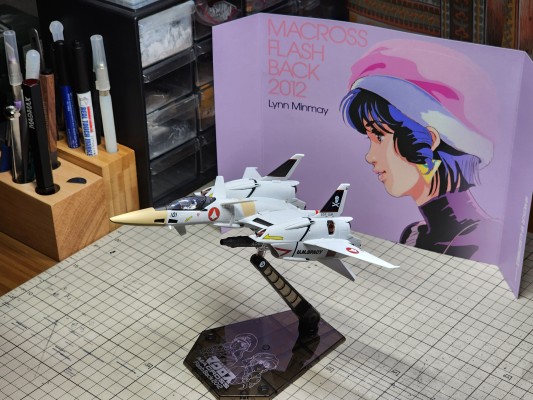 HI-METAL R VF-4  雷霆号三代 -超时空要塞 Flash Back 2012-