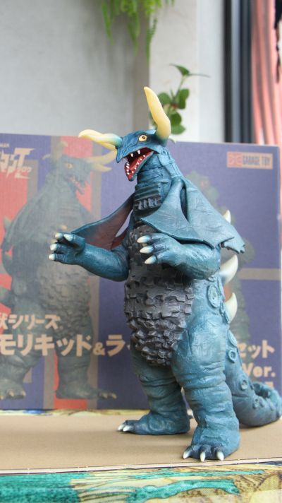 大怪兽系列 泰罗奥特曼 科斯莫利基德 与 莱布王 激战配色