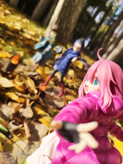 摇曳露营△ 齐藤惠那 与 竹轮