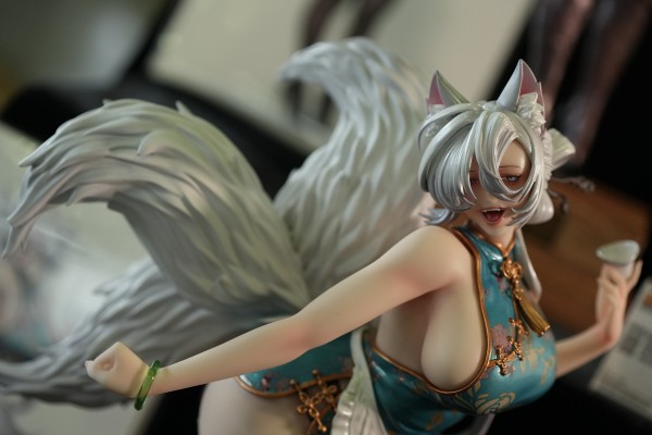 中华大厨娘—白狐 烟雨绿