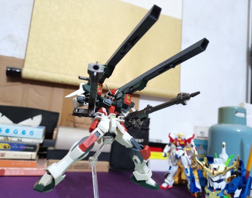 HG 1/144  闪电暴风高达