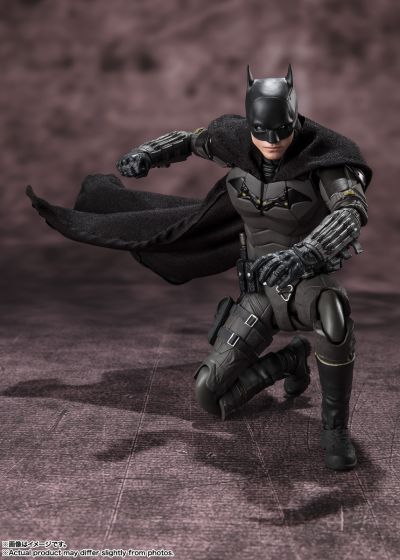 S.H.Figuarts 蝙蝠侠（新蝙蝠侠）-世界最好的侦探-