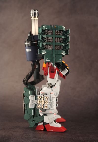 MG 新机动战记高达W ENDLESS WALTZ: 败者们的荣耀 XXXG-01H 重装高达EW(刺猬装备)