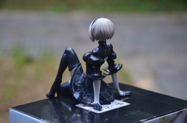 压泡面 尼尔：自动人形 动画版 2B