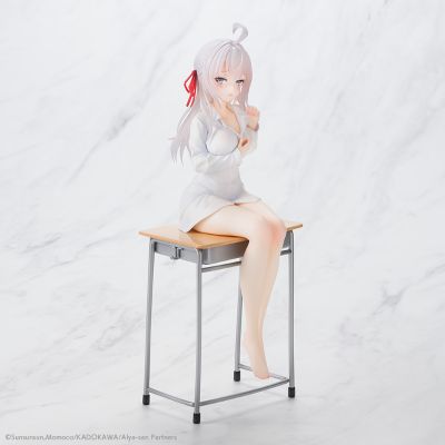 不时用俄语小声说真心话的邻桌艾莉同学 艾莉