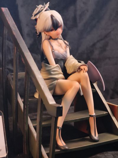 蔚蓝档案 鬼方佳代子 礼服