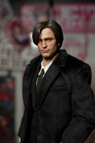 新蝙蝠侠 蝙蝠侠 和 布鲁斯韦恩 收藏级可动人偶