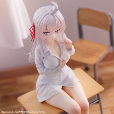 不时用俄语小声说真心话的邻桌艾莉同学 艾莉