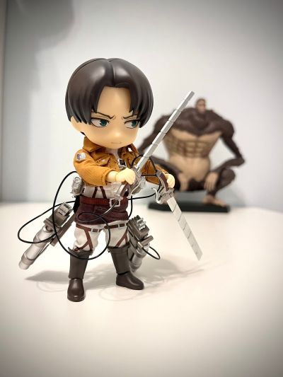 POP UP PARADE 进击的巨人 吉克·耶格尔 兽之巨人形态 L尺寸