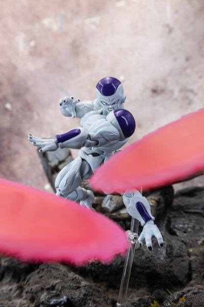 S.H.Figuarts  全力弗利萨