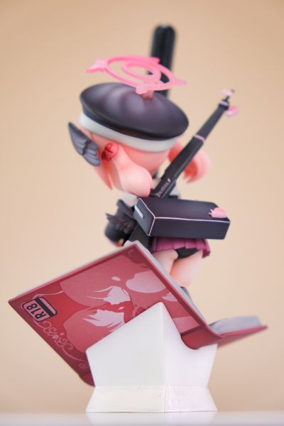 蔚蓝档案 小春笔架