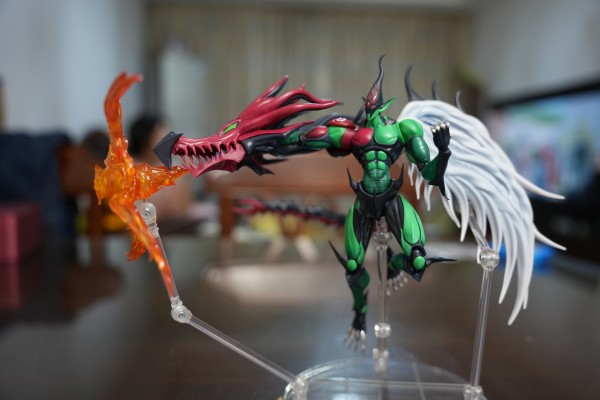 S.H.MonsterArts 元素－英雄 火焰翼人