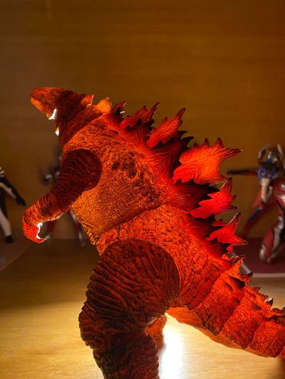 极致超值系列 哥斯拉2：怪兽之王 红莲哥斯拉 战斗