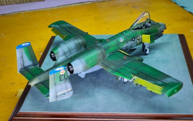 1376  1/72 A-10 A/C 雷电II 海湾战争