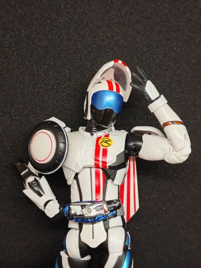 S.H.Figuarts 假面骑士马赫 平成世代版