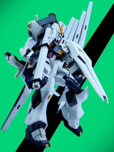 ROBOT魂 R-115 机动战士高达 逆袭的夏亚 RX-93ν 高达