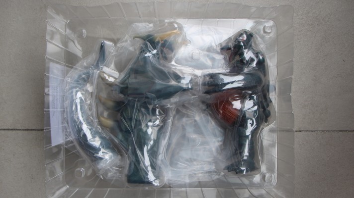 大怪兽系列 泰罗奥特曼 科斯莫利基德 与 莱布王 激战配色