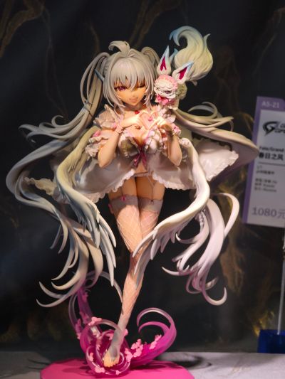 Fate/Grand Order  阿瓦隆女士 概念礼装【春日之风】