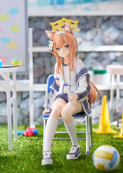 蔚蓝档案 伊落玛丽 体操服 纪念大厅版