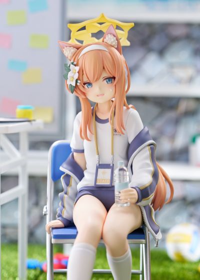 蔚蓝档案 伊落玛丽 体操服 纪念大厅版