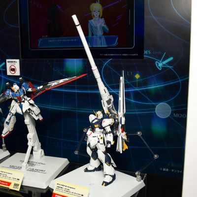 METAL ROBOT魂（Ka版）＜机动战士系列＞ν高达（长管飞翼浮游炮与长管飞翼浮游炮与高能米加粒子炮装备）