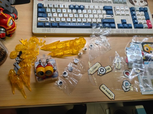 QOSMOS 铁甲小宝系列 第四弹 车轮滚滚+飞翔机器人