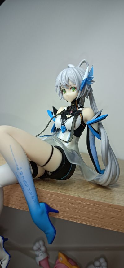 虚拟歌手洛天依系列  压泡面人偶 -洛天依·代号洛天依-