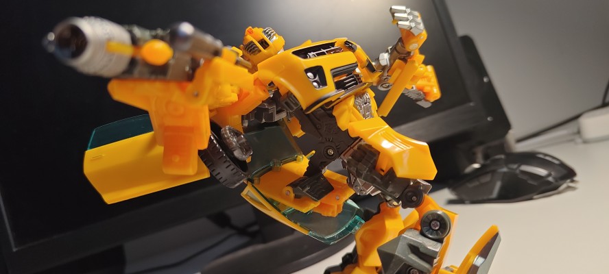 变形金刚 ムービー RA-21 バンブルビー＆サム・ウィトウィッキー