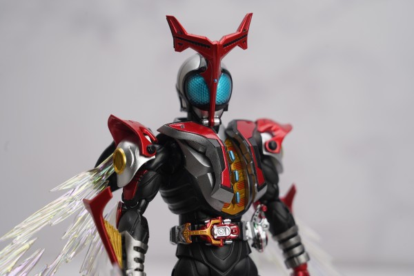 S.H.Figuarts（真骨雕制法）假面骑士甲斗王 超越形态 真骨雕制法10周年纪念版