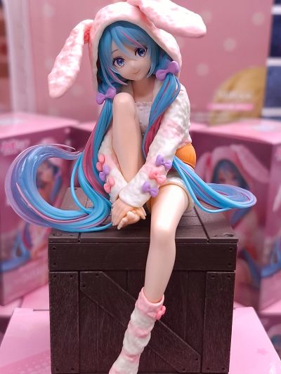 初音未来 压泡面人偶-兔耳睡衣-