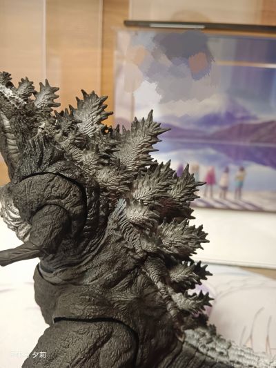 S.H.MonsterArts  哥斯拉（2016） 第四形态 新·哥斯拉：黑白版