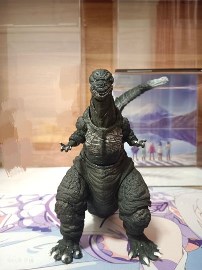 S.H.MonsterArts  哥斯拉（2016） 第四形态 新·哥斯拉：黑白版