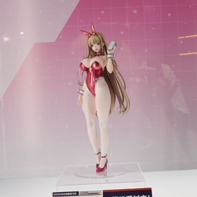 胜利女神：妮姬 毒蛇：毒兔