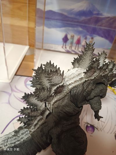 S.H.MonsterArts  哥斯拉（2016） 第四形态 新·哥斯拉：黑白版