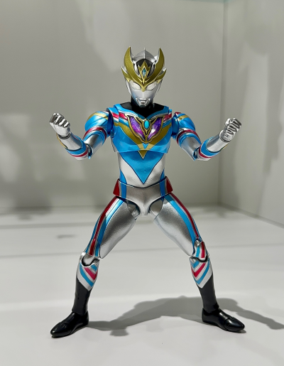 S.H.Figuarts 德凯奥特曼  强劲型