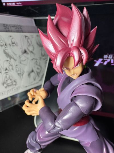 S.H.Figuarts  黑悟空-超级赛亚人桃红-