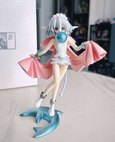 Characterモデル系列 5 モルダヴァイト ニナ＝フロム 