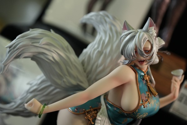 中华大厨娘—白狐 烟雨绿