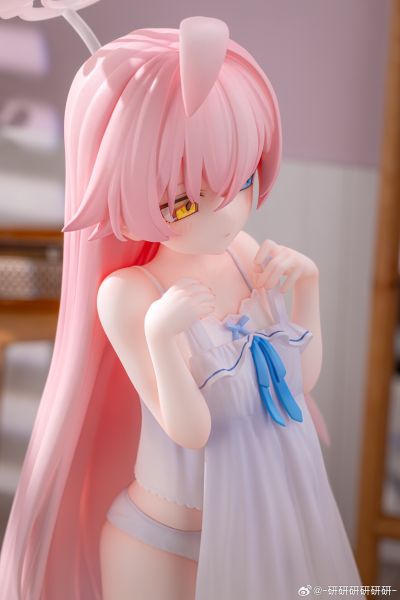 蔚蓝档案 小鸟游星野 更衣