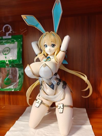 克拉莉丝·L·莉普斯托普