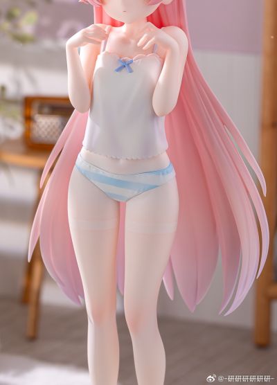 蔚蓝档案 小鸟游星野 更衣