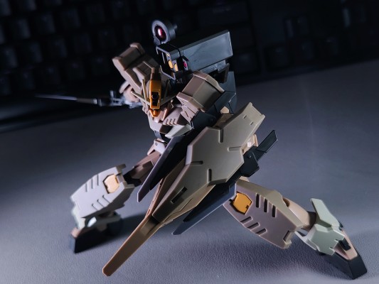 HG 1/144  量子型00指挥官高达 沙漠战样式